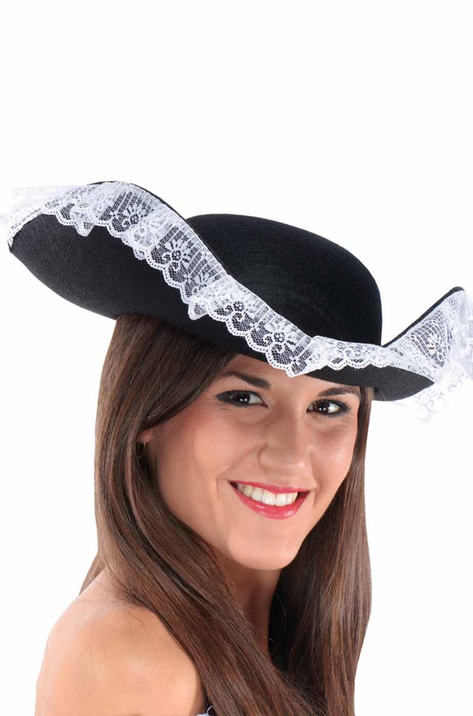 Cappello da piratessa elegante nero con pizzo bianco