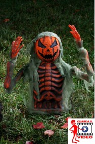 Decorazione Halloween da giardino:Jack O'Lantern che esce dal terreno 38cm con braccia posizionabili