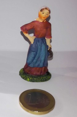 Figurina Presepe in plastica (cm 5,5) contadina con caraffa