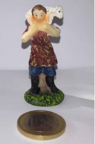 Figurina Presepe in plastica (cm 5,5) pastore con pecora in spalla