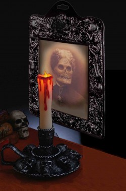 Set decorazioni Halloween da interno candelabro e vecchia morta