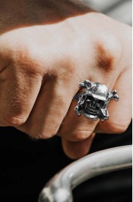 anello biker teschio con elmetto nazista in metallo misura regolabile