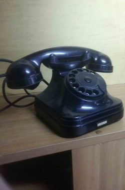 telefono di bachelite nero originale epoca anni 40 50