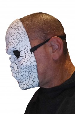 Maschera di carnevale da teschio di marmo