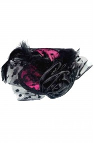 Cappellino burlesque rosa con piume e veletta