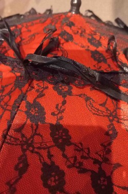 Ombrellino gotico con pizzo