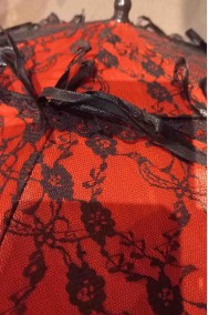Ombrellino gotico con pizzo
