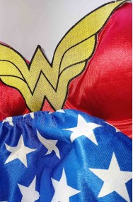 Dettaglio del costume di Wonder Woman