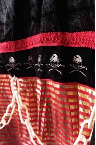 Tessuto del costume da piratessa punk